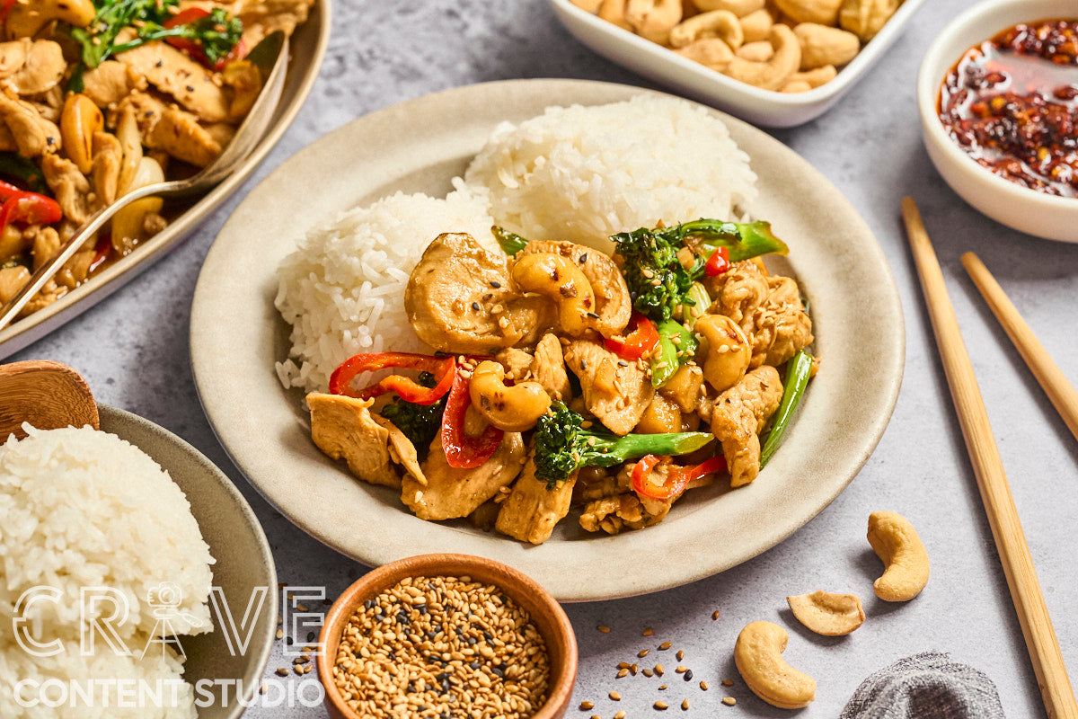 Ginger-Sesame Cashew Chicken Stir Fry