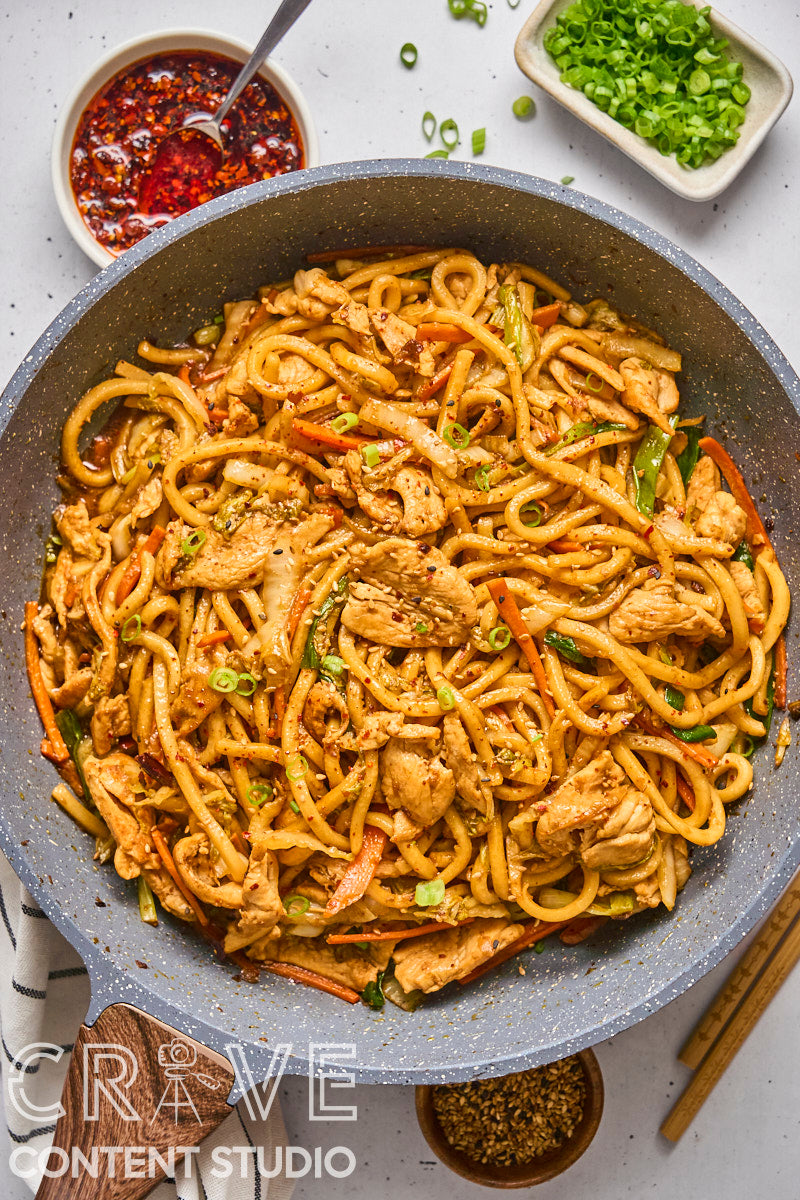 Spicy Ginger Udon Noodles with Chicken