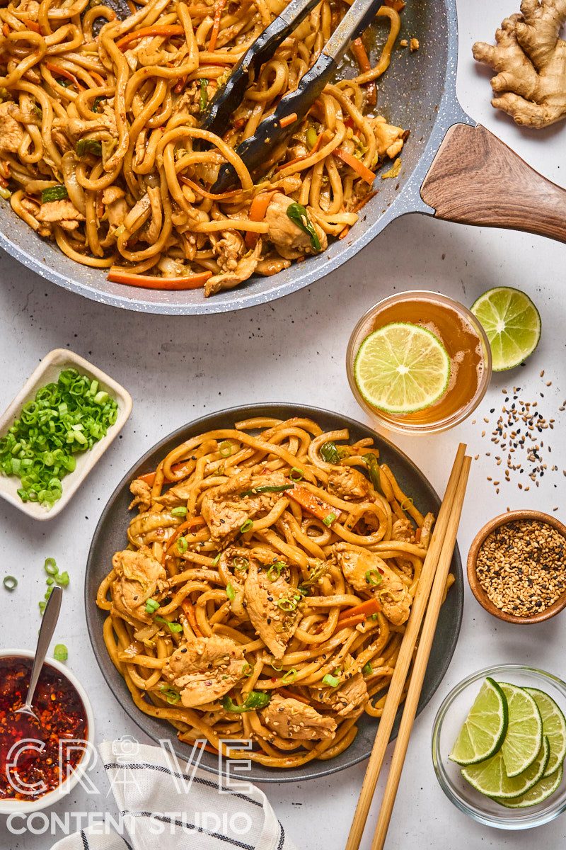 Spicy Ginger Udon Noodles with Chicken