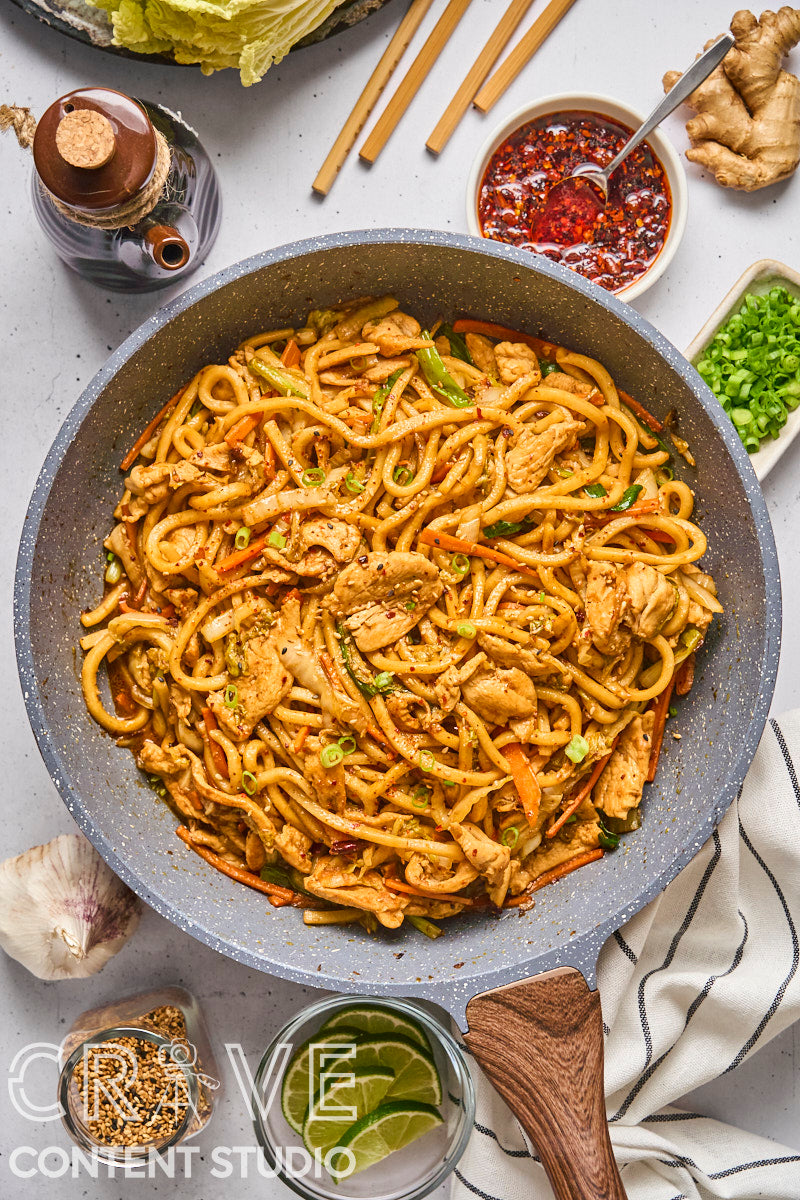 Spicy Ginger Udon Noodles with Chicken